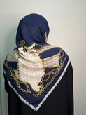 روسری ابریشم توییل ریشه سوزنی سایز ۱۱۵ کد (۱۱۲)