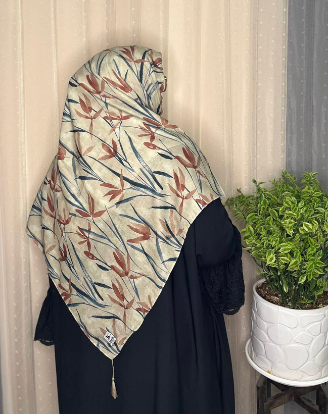 روسری نخی اسپان سایز ۱۴۰ دور دوخت کیفیت عالی منگوله دار-کد۱۴۵