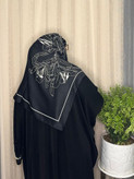 روسری ابریشم ژاکارد هایکوالیتی وارداتی سایز ۱۲۰ دور دست دوز_کد۱۸۰ 