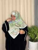 روسری ابریشم ژاکارد هایکوالیتی وارداتی سایز ۱۲۰ دور دست دوز_کد۱۸۱