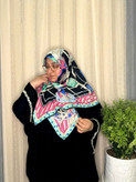 روسری ابریشم ژاکارد هایکوالیتی وارداتی سایز ۱۲۰ دور دست دوز_کد۱۸۱