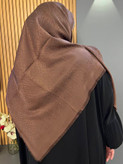روسری تکرنگ نخ ژاکارد سایز ۱۴۰ دور ریش _ کد۱۹۲