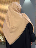 روسری تکرنگ نخ ژاکارد سایز ۱۴۰ دور ریش _ کد۱۹۲