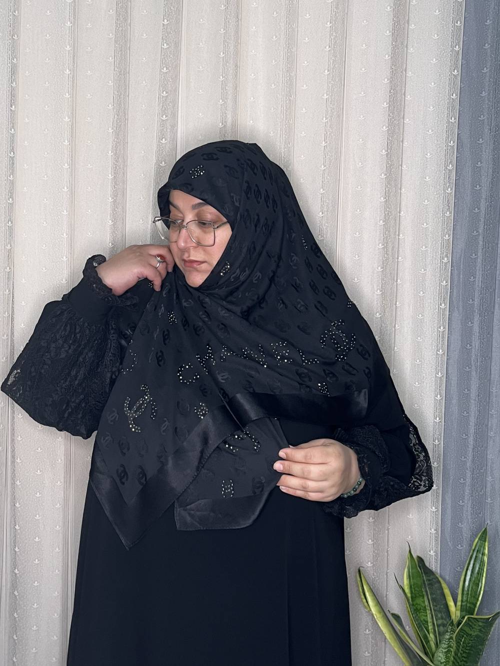 روسری دوره کاردیون ترک سایز ۱۲۰ نگین کاری _کد۲۰۷