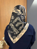 روسری ابریشم تویل وارداتی سایز ۹۰ دوردستدوز – کد 219