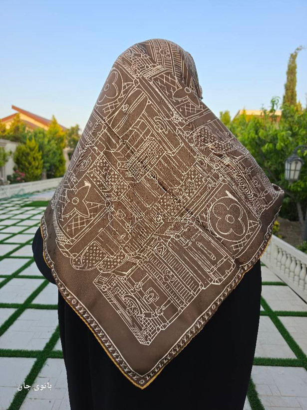 روسری ابریشم ژاکارد هایکوالیتی وارداتی -کد۲۴۱