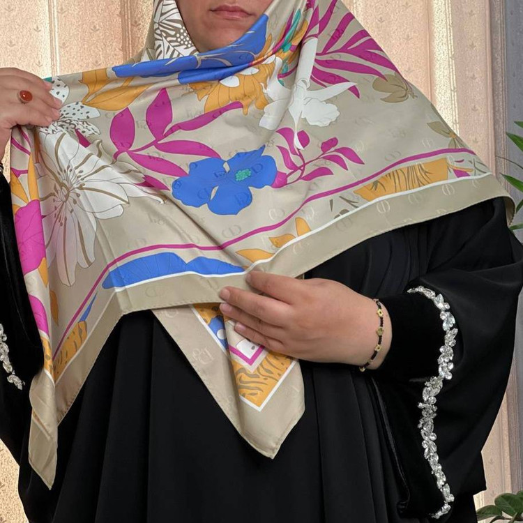 روسری ابریشم ژاکارد هایکوالیتی وارداتی-کد۲۵۹