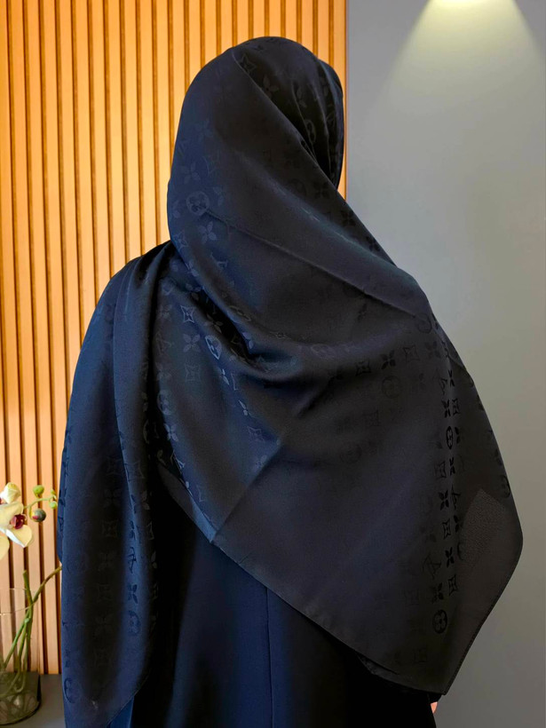 روسری طرح مارک-کد۲۷۴