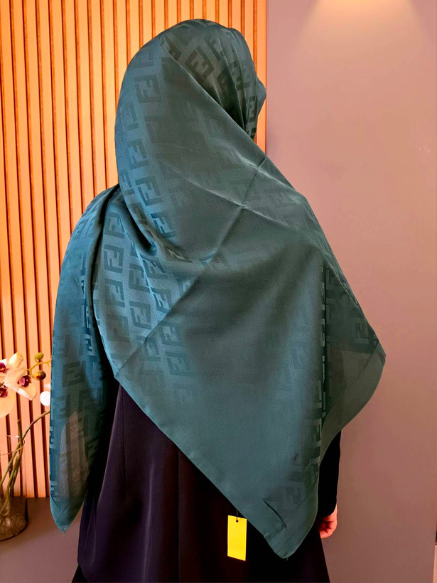 روسری طرح مارک-کد۲۷۵
