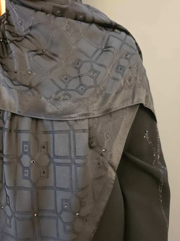 روسری کاردیون ترک _ مجلسی _ نگین دار مشکی ۲۸۰