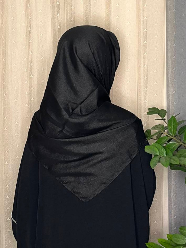 روسری شنی واکو ترک_روسری تک رنگ شیک زنانه کد ۲۵۶