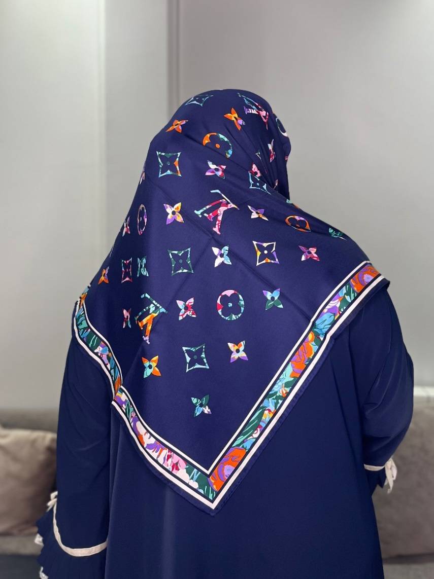 روسری ابریشم توییل اعلی مارک LV | قواره ۱۲۰ دور دست‌دوز روسری شیک کد ۳۶۰
