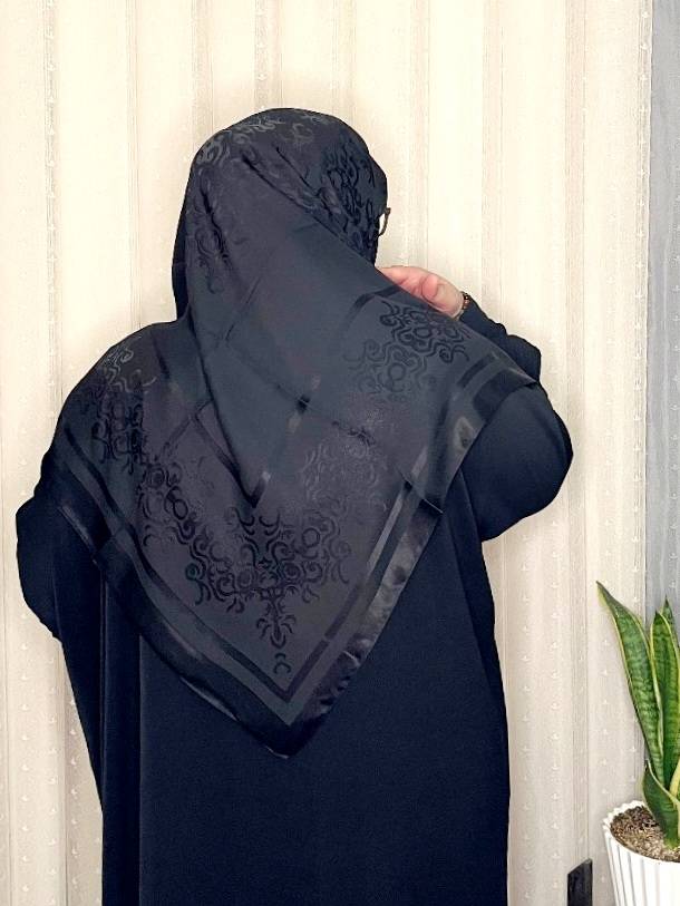 روسری حریر دووره کاردیون ترک | سایز ۱۴۰ اصل ترکیه | بانوی جان کد ۳۶۲