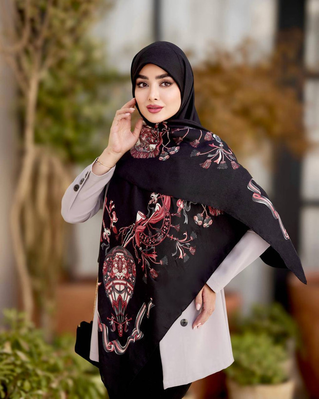 روسری سیا اسکارف قواره ۱۴۰ اقتصادی کد ۳۶۳