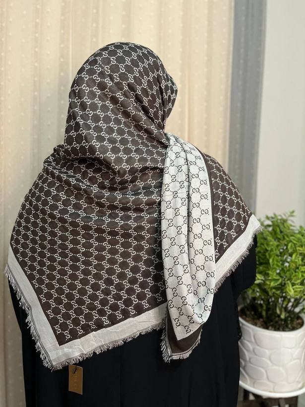 روسری نخ کشمیر وارداتی دورو سایز ۱۴۰ کد(۱۱۳)