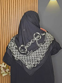 روسری ابریشم ژاکارد نگینکاری سوارسکی | سایز ۱۴۰ دور دستدوز | بانوی جان کد ۴۰۱